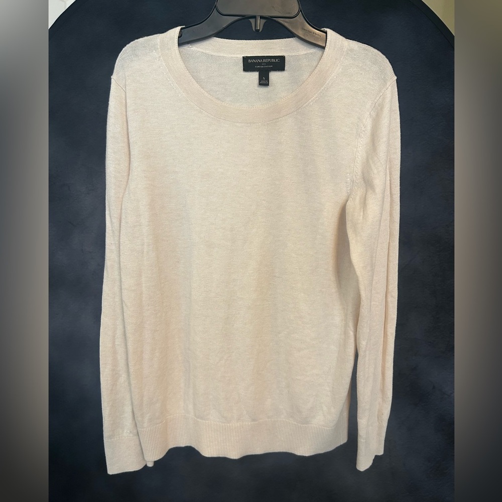 Banana Republic Soft Cream Crew Neck Forever Sweater- Small